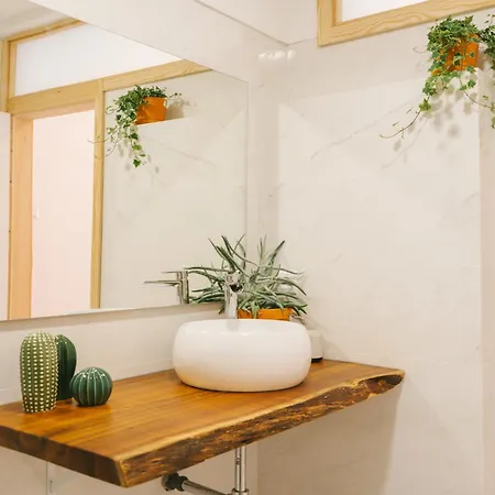 Serenity Apartment *